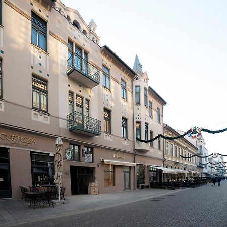 Aesthetic Pleasure - Central Downtown Apartments Oradea Exterior foto